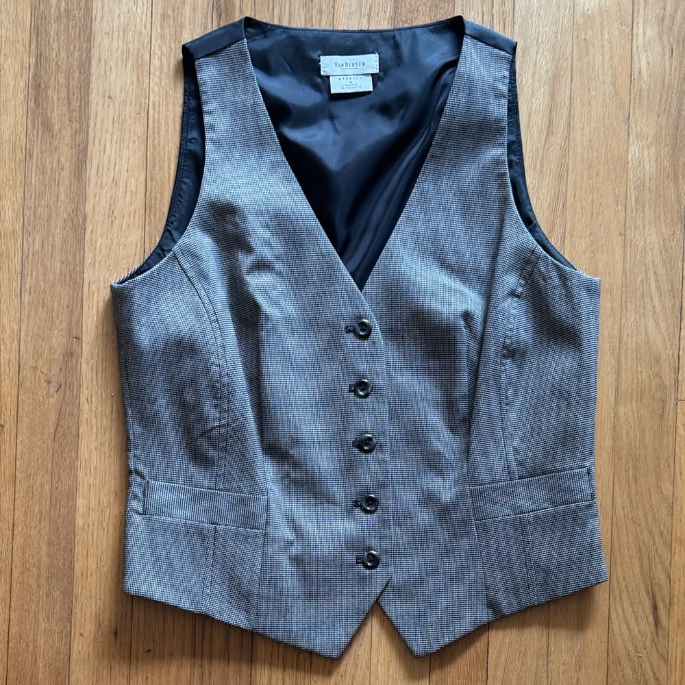 Van Heusen Women’s Vest Stretch Small